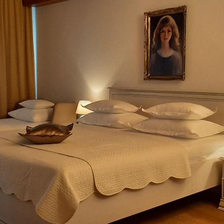 Guest House Fenix Brela Habitación foto