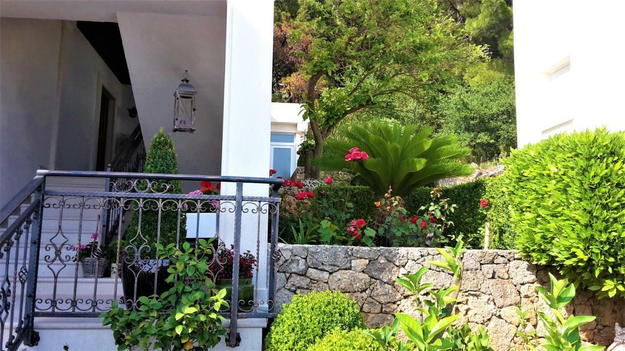 Guest House Fenix Brela Exterior foto
